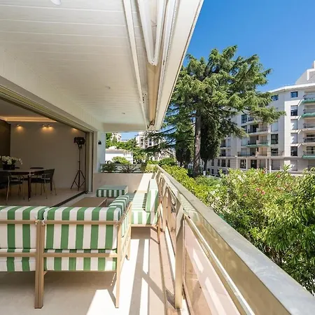 Renovated Luxury 3-bedroom Croisette Cannes